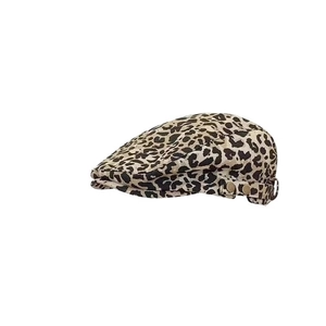 Retro leopard print flat top beret for women with stylish side metal buckle detail
