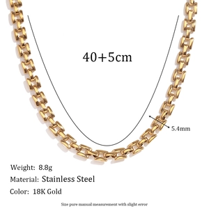 Minimalist 18K gold-plated stainless steel square link chain necklace for women
