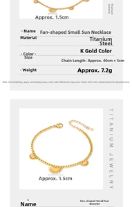 Detail eines fächerförmigen Sonnenanhänger-Halsketten- und Armbandsets aus Gold-Titanstahl