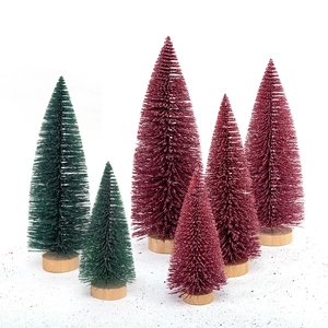 Set of 6 mini glitter Christmas trees in green and wine red with round wooden bases