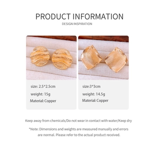 Detailed size and weight specs for 18k gold plated copper textured stud earrings