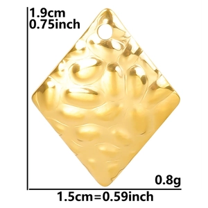 Detailed view of 18k gold plated rhombus pendant with hammered texture and dimensions