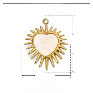 Detail view of heart-shaped sunburst pendant with dimensions 20mm and weight 1.3g