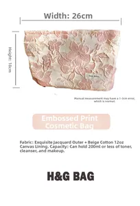 Detailed size guide for the floral jacquard makeup bag showing dimensions and inner capacity