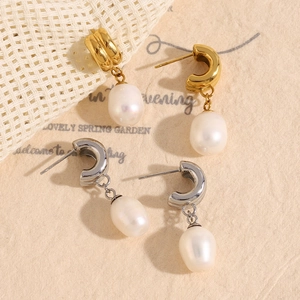 Elegant Artificial Baroque Pearl Drop Earrings Stainless Steel 18K Gold Plated French Vintage Minimalist C Shape Jewelry For Women