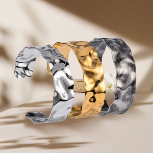 Hammered Texture Water Ripple Open Cuff Bracelet Titanium Steel Wide Polished Glossy Unisex Hip Hop Jewelry