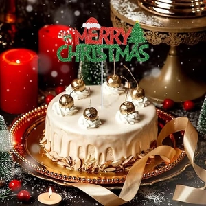 Décoration de gâteau Merry Christmas pailletée avec motifs festifs sur crème
