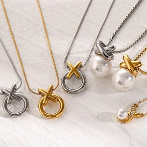 Chic 18k gold plated stainless steel necklace with XO cross pendant and elegant pearl