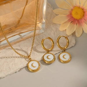 Vintage 18K vergoldetes Mond-Halsketten- und Ohrring-Set mit weißem Muschel-Inlay