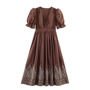 Robe Longue Élégante Brodée Pour Femme Col En V Profond Manches Bouffantes Courtes Polyester Marron Robe De Banquet