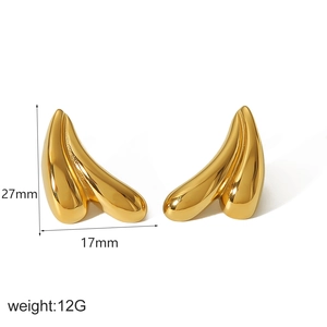 Detailed dimensions of 18k gold plated stainless steel teardrop earrings showing 27mm height