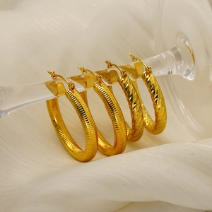 Boucles D'oreilles Créoles Acier Inoxydable Plaqué Or 18K Creuses Géométriques Texturées Imperméables Bijoux Pour Femmes