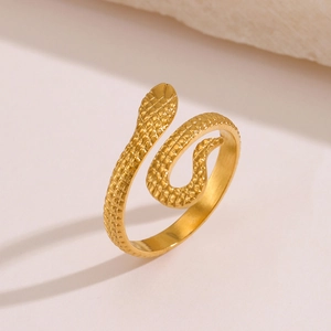 Adjustable golden snake ring in stainless steel with detailed scale texture for women