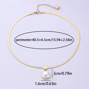 18K gold-plated necklace with pearl pendant and Love engraving on purple background