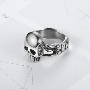 Gothic skull ring for men in retro silver stainless steel with 3D carved details
