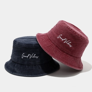 Bobs en coton bleu marine et bordeaux avec broderie Good Vibes, style rétro américain