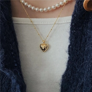 Elegant 18K gold plated S925 silver heart necklace with zircon inlay and pearl layers