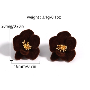Elegant geometric flower tassel earrings in velvet finish with gold details