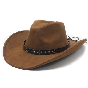 Chapeau de cowboy classique en daim marron avec perles turquoise et rivets en métal