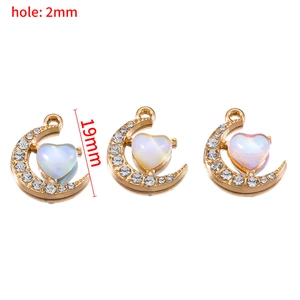 19mm gold alloy moon and heart pendant for DIY jewelry making with 2mm hole