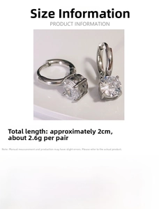 Detail showing 2cm length and 2.6g weight of 18k gold plated stainless steel earring