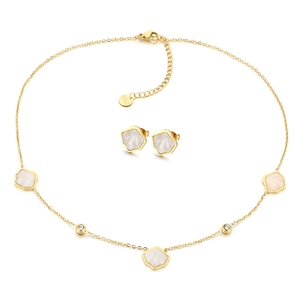 Golden stainless steel jewelry set with shell pendant and zircon stones