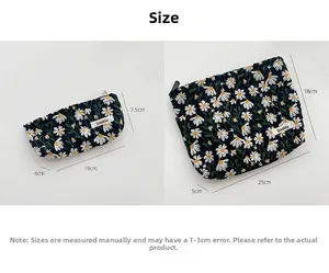 Detailed size chart for daisy embroidered cosmetic bags showing dimensions for small and large sizes
