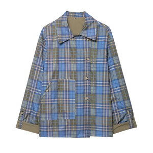 Plaid long-sleeve jacket with asymmetrical hem, button closures and large side pockets