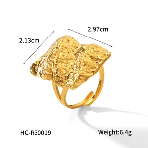 Detail of gold hammered texture ring showing dimensions 2.97cm and adjustable open band
