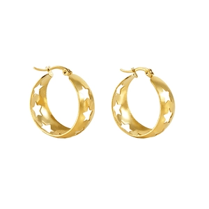 Boucles d'oreilles créoles vintage en acier doré 18K avec étoiles évidées sur fond blanc