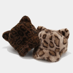 Berretto da baseball leopardato in ecopelliccia con graziose orecchie da animale