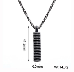 Detailed view of vintage Viking steel pendant with dimensions 41.5mm x 9.2mm and weight 14.3g