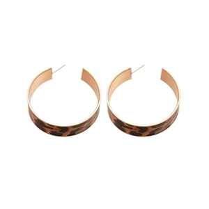Retro leopard print leather oval multilayer hoop earrings with gold metal accents