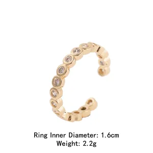 Adjustable gold plated zircon ring with 1.6cm inner diameter and 2.2g weight