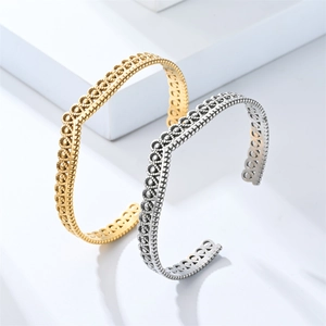 Vintage crown open C-shaped stainless steel bracelets in gold and silver finish