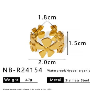Detailed size specifications and weight information for the golden flower stainless ring