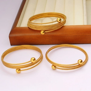 Bracciale Rigido da Donna in Acciaio Inossidabile Placcato Oro a Più Righe Design a Cavo Avvolto con Estremità a Sfera