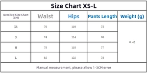 Tableau des tailles XS à L pour ce short long décontracté avec ceinture chaîne