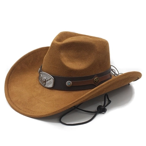 Cappello da cowboy in scamosciato cammello con fibbia a testa di toro e borchie turchesi