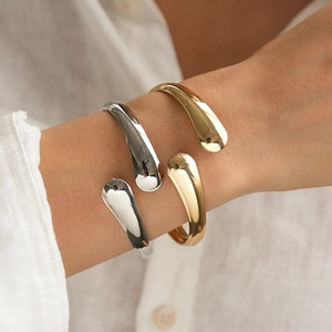 Minimalist Iron Open Cuff Bracelet Teardrop Ends Mirror Polished Geometric Irregular Bangle Modern Jewelry For Women
