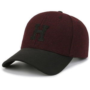Fashionable wool blend baseball cap in burgundy and black with H embroidery