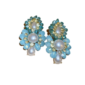 French vintage flower stud earrings with crystals and pearls in a floral cluster design