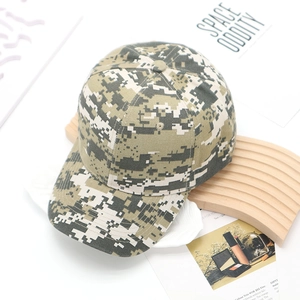 Unisex digital camouflage baseball cap with curved brim for outdoor sports and sun protection