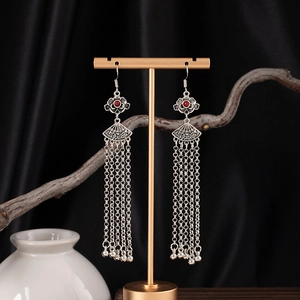 Vintage fan-shaped tassel earrings in antique silver with red beads and long chains