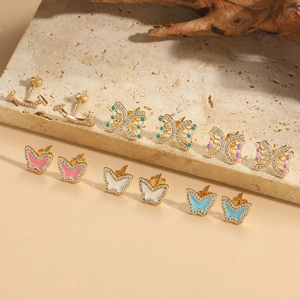 Boucles d'Oreilles Clous Papillon Rétro Français en Cuivre Plaqué Or Zirconia Émail Coloré Bijoux de Mode Individuels pour Femmes