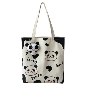 Süße Panda-Leinwand-Einkaufstasche mit Panda-Anhänger und schwarzem Fleckendesign