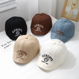 Lot de 5 bérets brodés en coton pour enfants en noir marron bleu beige et blanc