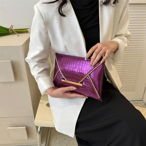 Women Crocodile Pattern Envelope Clutch Bag PU Leather Metal Trim Fashion Evening Party Wedding Handbag