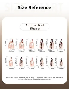Tableau des tailles pour faux ongles amande courts avec motif léopard et fleurs blanches