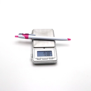 Detailed scale view showing the 7.38g weight of the creative nurse cartoon ballpoint pen